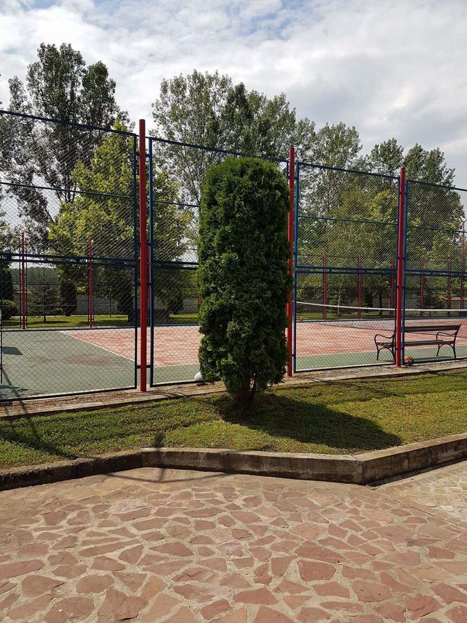 Motel Paradise Oryakhovo ภายนอก รูปภาพ
