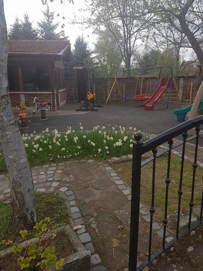 Motel Paradise Oryakhovo ภายนอก รูปภาพ